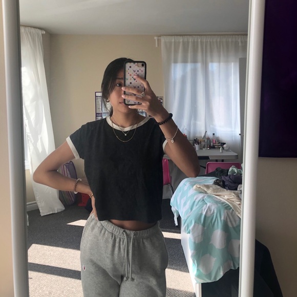 Grey cropped top with white detailing - Picture 3 of 3